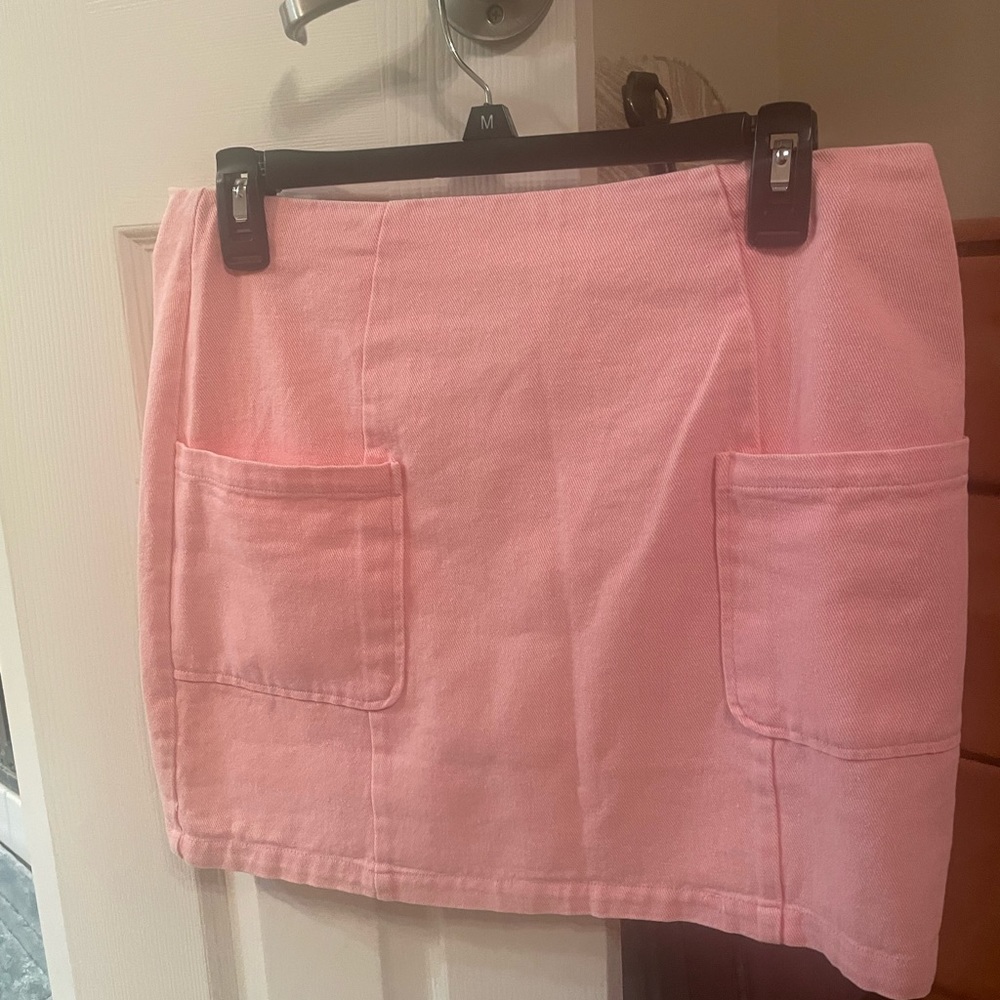 Brand new.   Never worn pink skirt